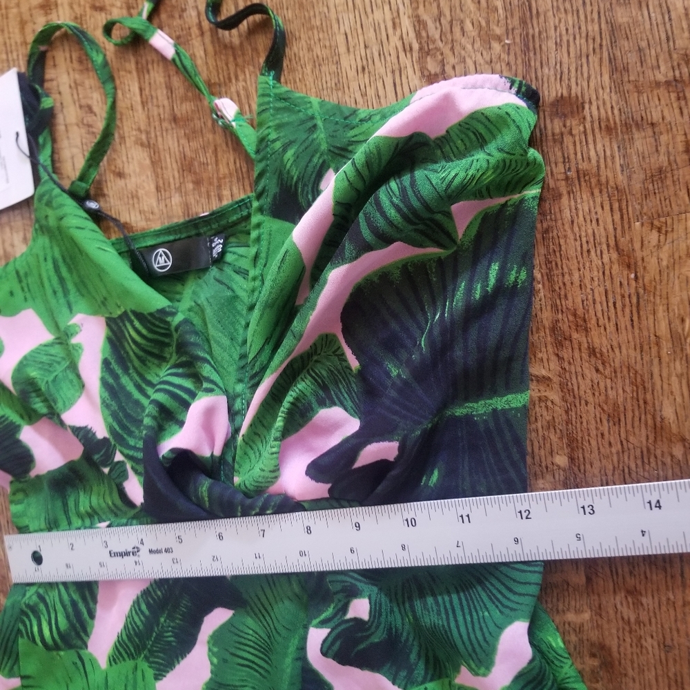 Missguided Tropical Cami Twist Front Dress - Picture 3 of 9